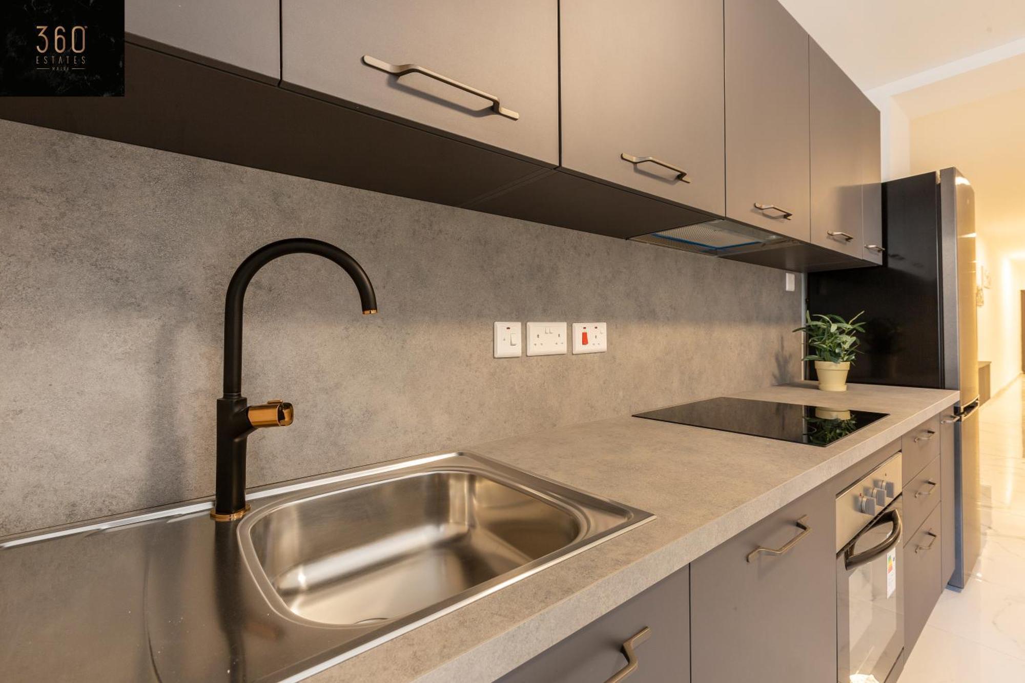 St Paul'S Bay Sunny Suites By 360 Estates خليج سانت بول المظهر الخارجي الصورة