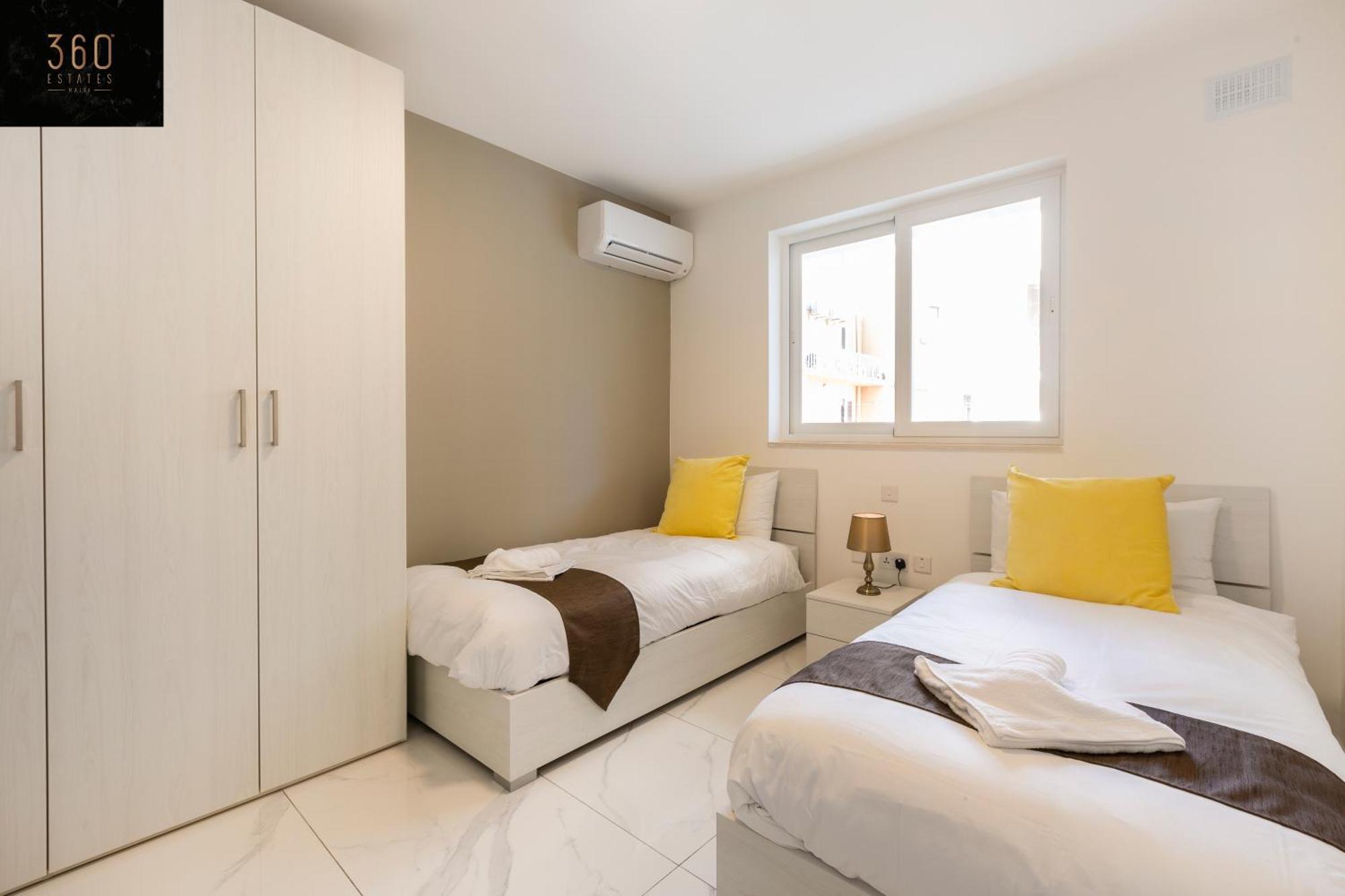 St Paul'S Bay Sunny Suites By 360 Estates خليج سانت بول المظهر الخارجي الصورة